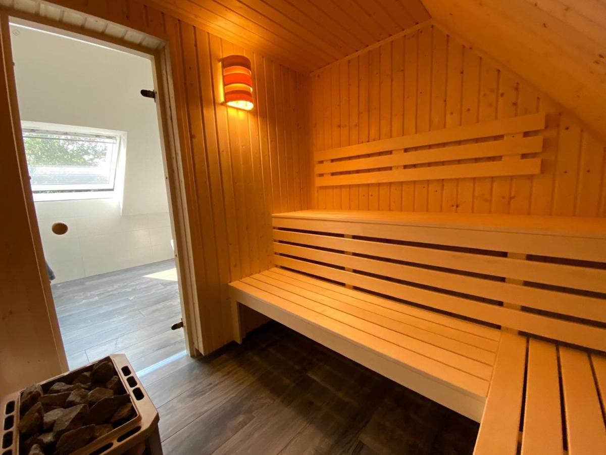 Ferienhaus Seestern Am Harkebruegger See Mit Sauna Und Kamin Barssel  Buitenkant foto